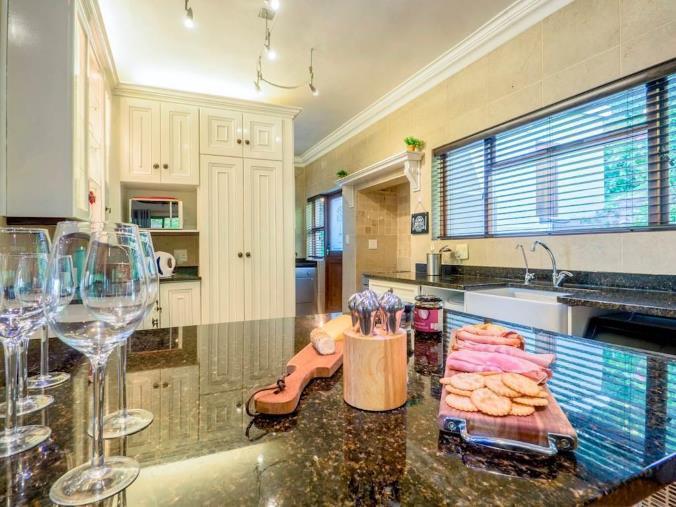 11 Protea Villa Knysna Bagian luar foto